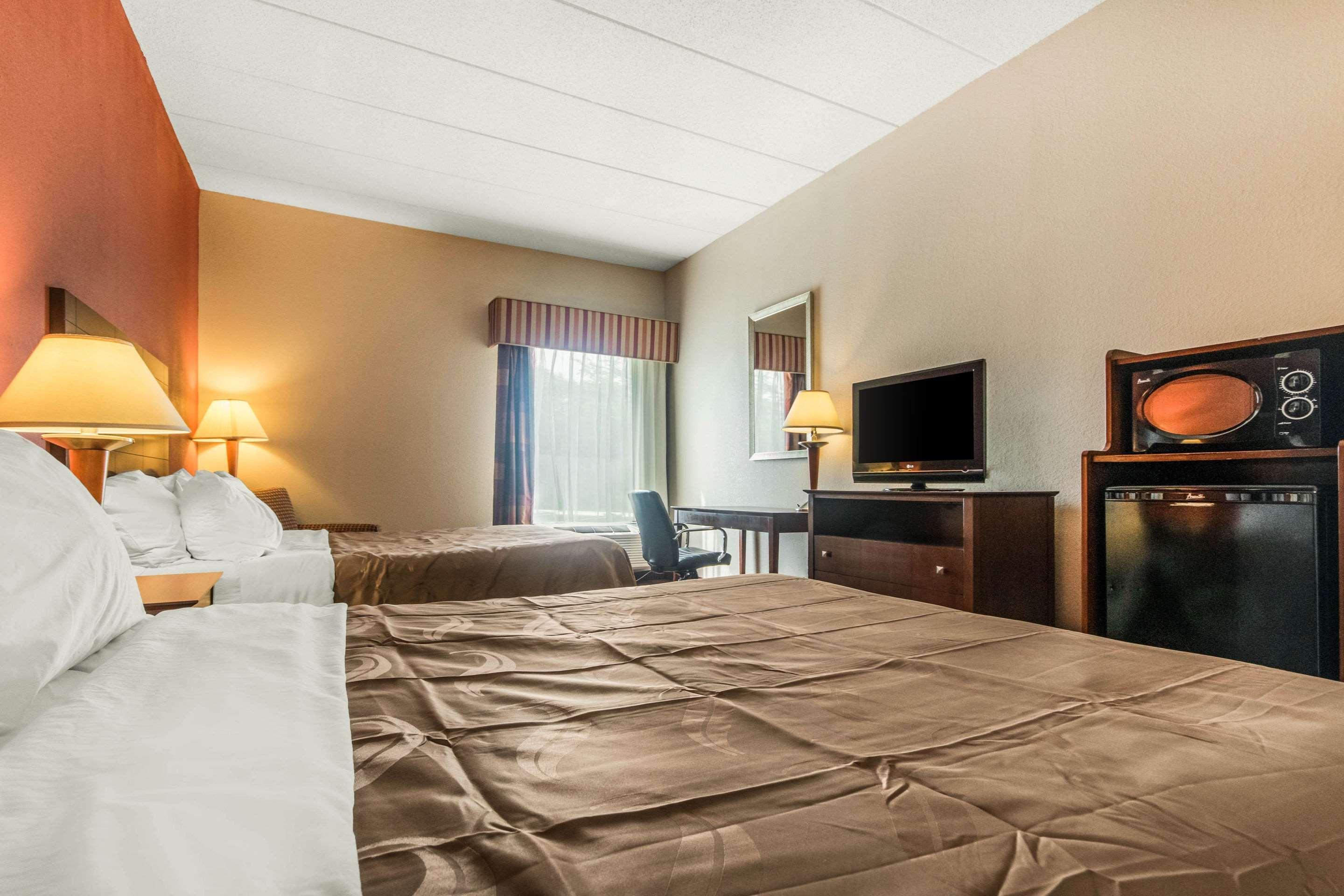 Holiday Inn Express Cincinnati-ローレンスバーグ エクステリア 写真