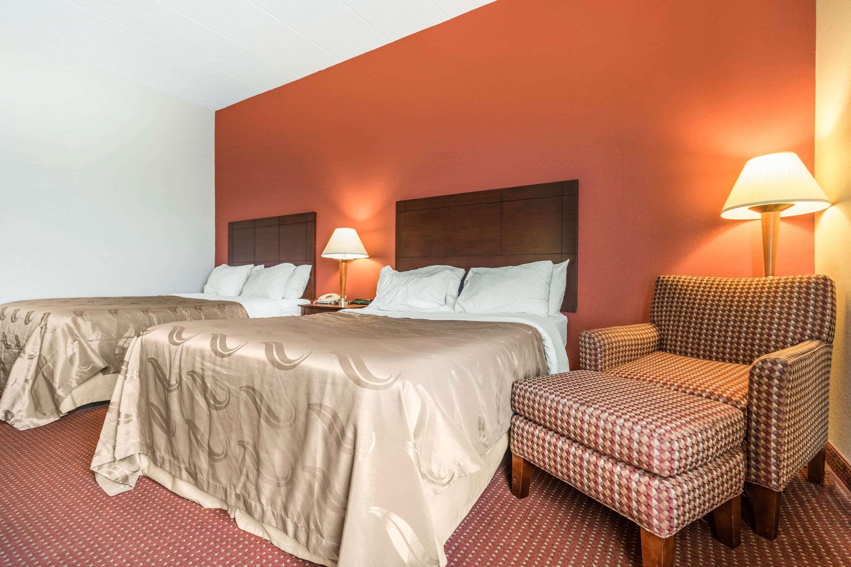 Holiday Inn Express Cincinnati-ローレンスバーグ エクステリア 写真