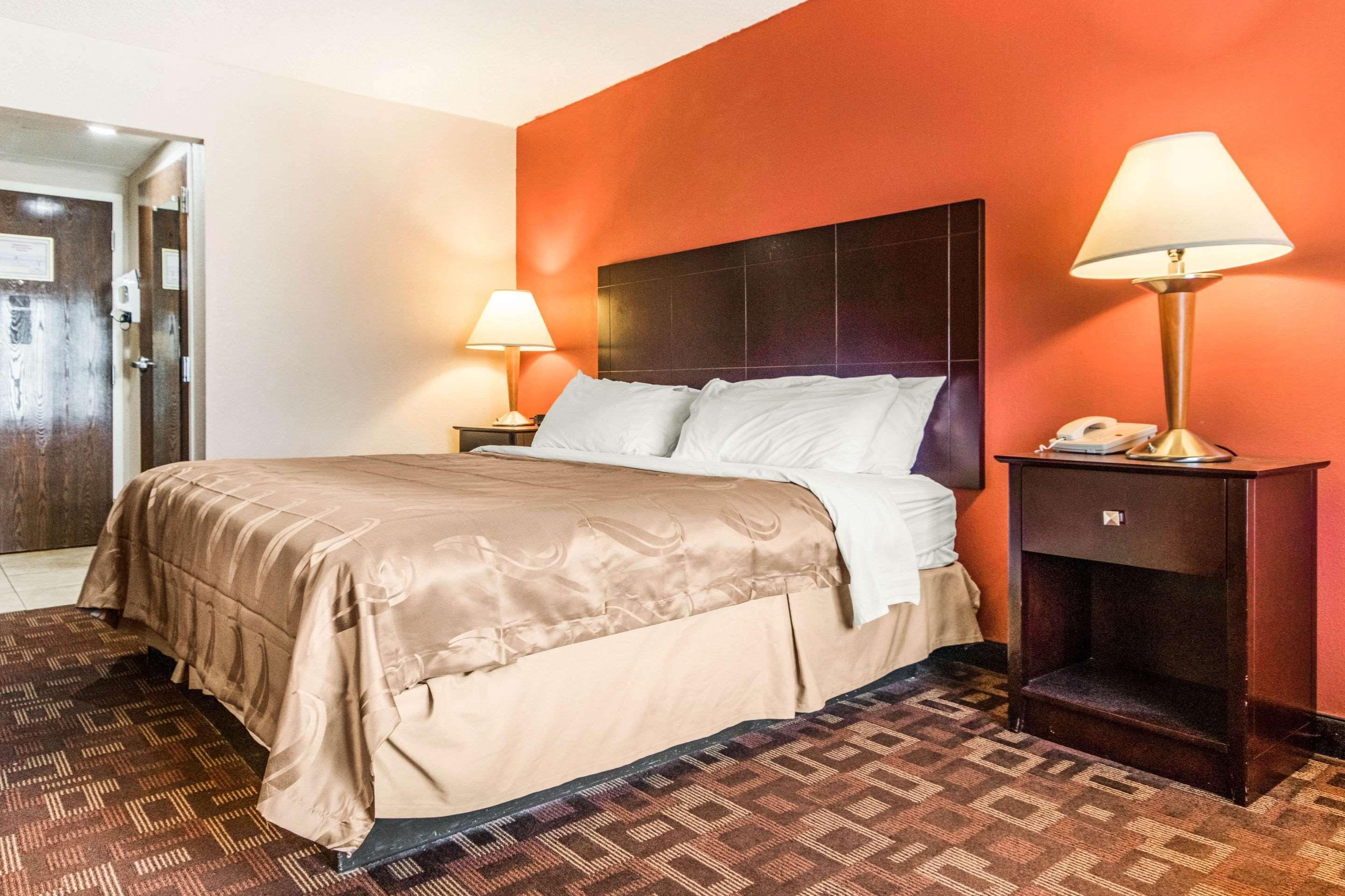 Holiday Inn Express Cincinnati-ローレンスバーグ エクステリア 写真