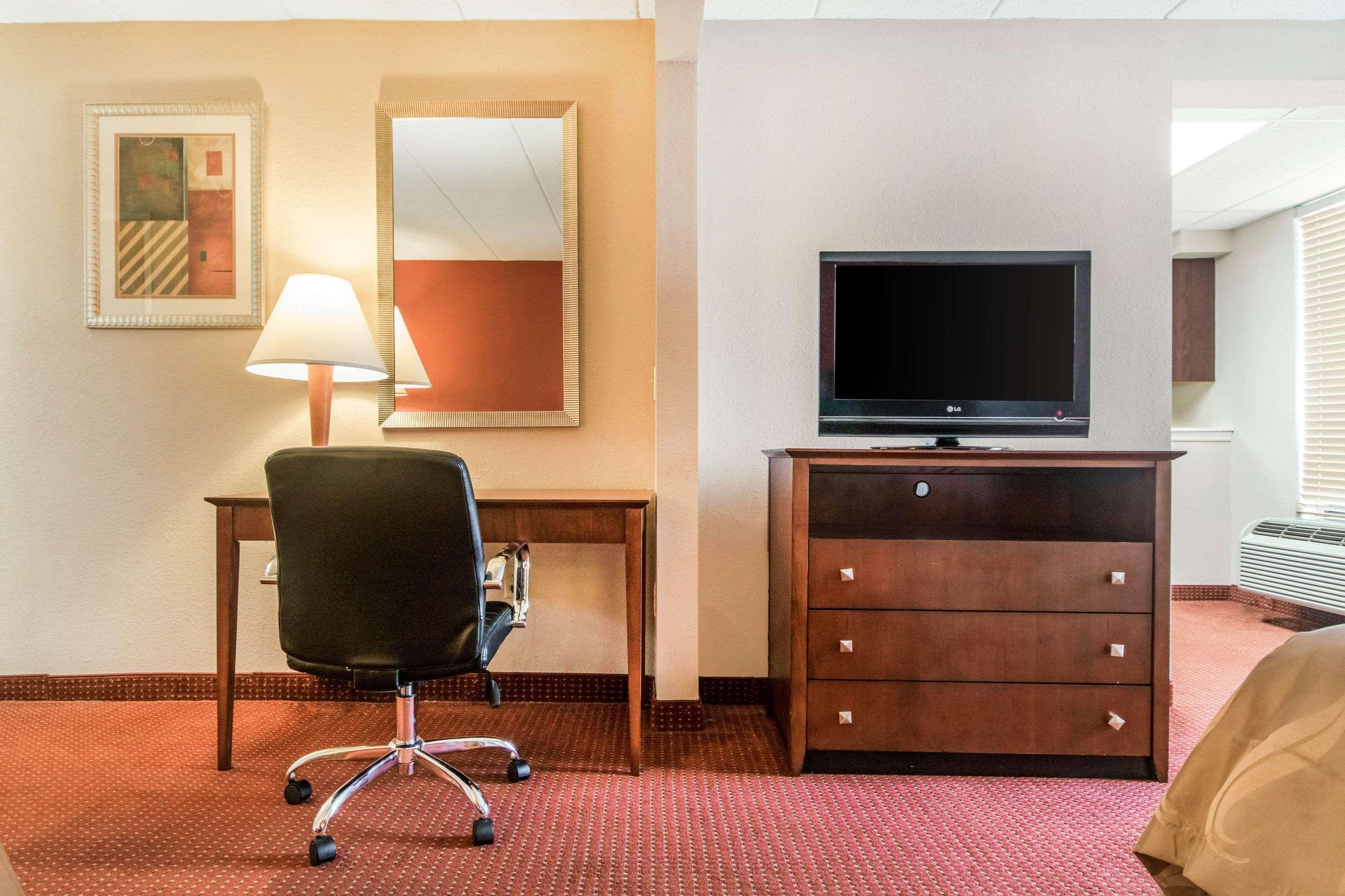 Holiday Inn Express Cincinnati-ローレンスバーグ エクステリア 写真