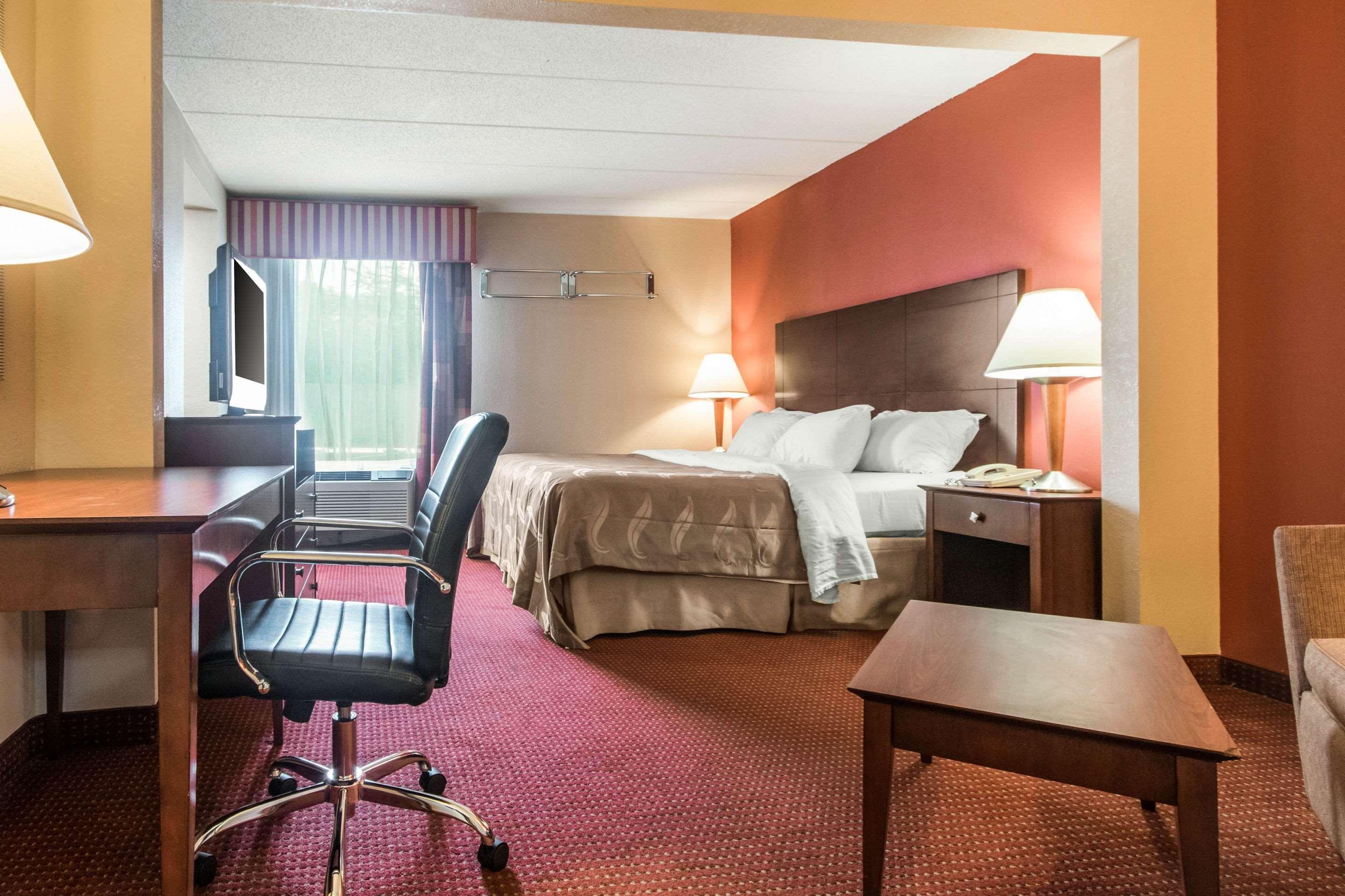 Holiday Inn Express Cincinnati-ローレンスバーグ エクステリア 写真