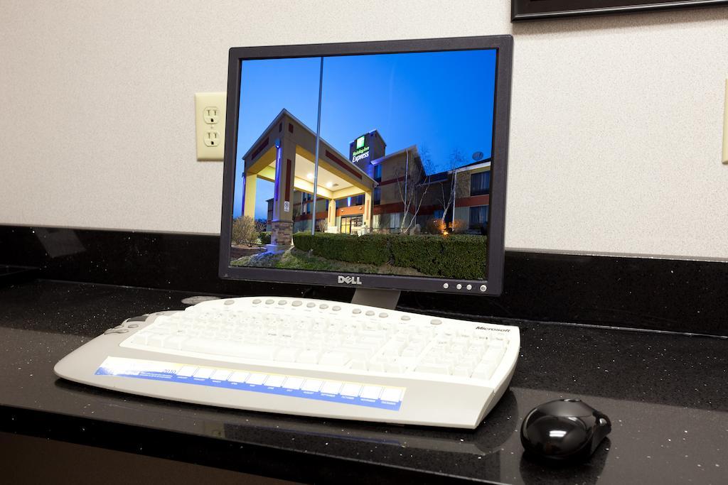 Holiday Inn Express Cincinnati-ローレンスバーグ エクステリア 写真